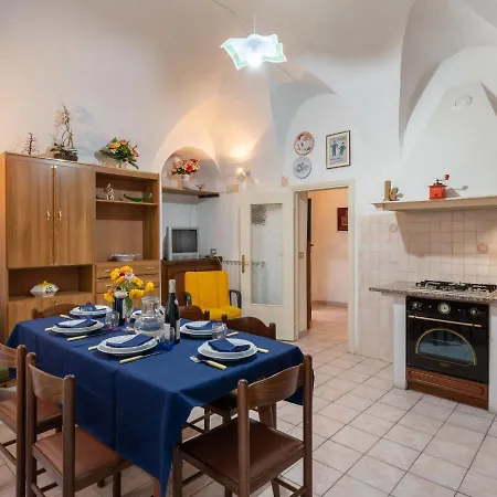 Holiday home Le Antiche Volte - Slr215 By Interhome